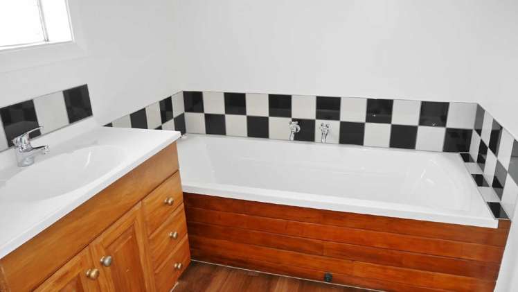 103 Tedder Avenue North New Brighton_16