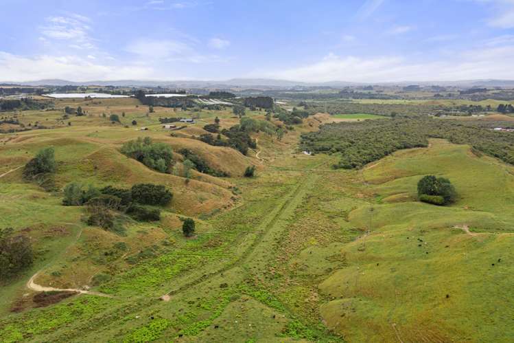 1173 Churchill Road Pukekawa_24