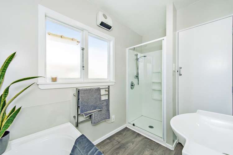 25 Cross Street Waikuku Beach_19