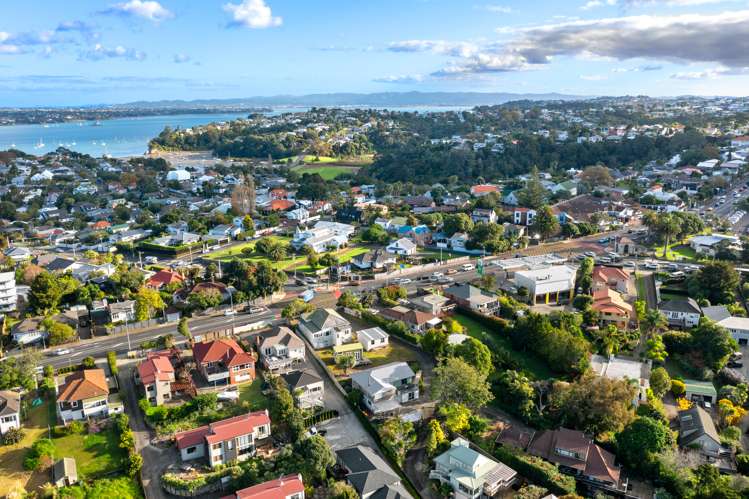 49a Onewa Road Northcote_15