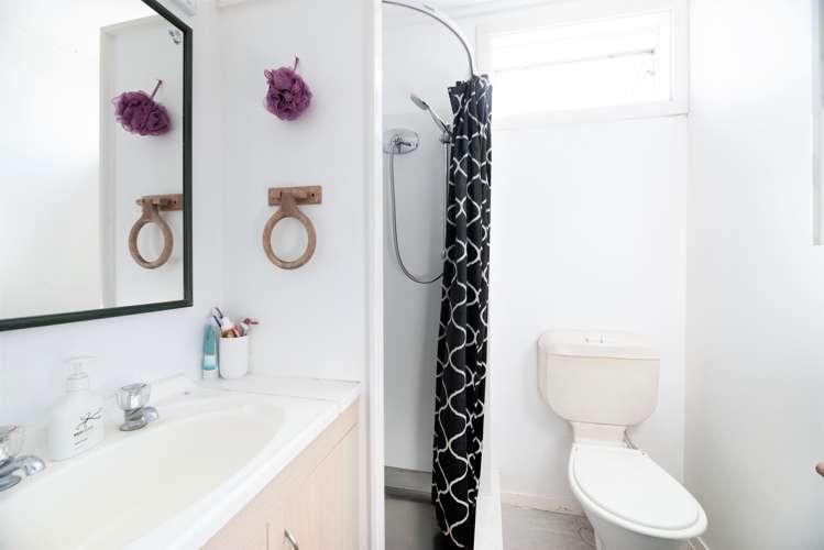 99 Rockfield Road Penrose_12