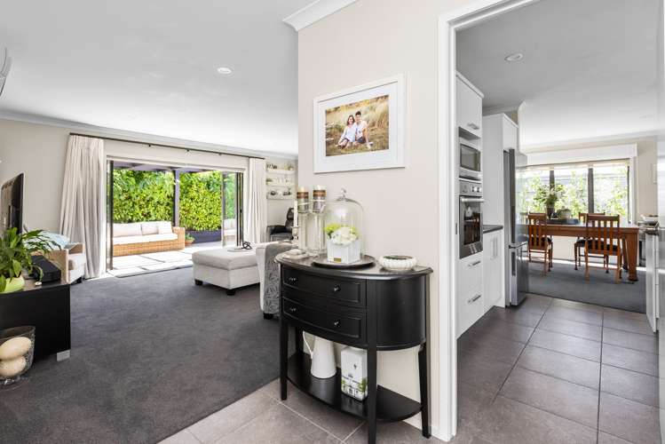 2/11 Te Aute Road Havelock North_12