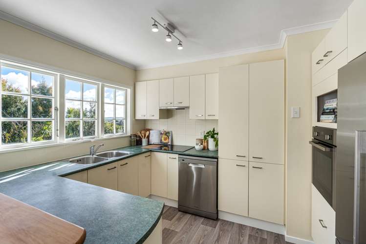 32 Aeroview Drive Beach Haven_22