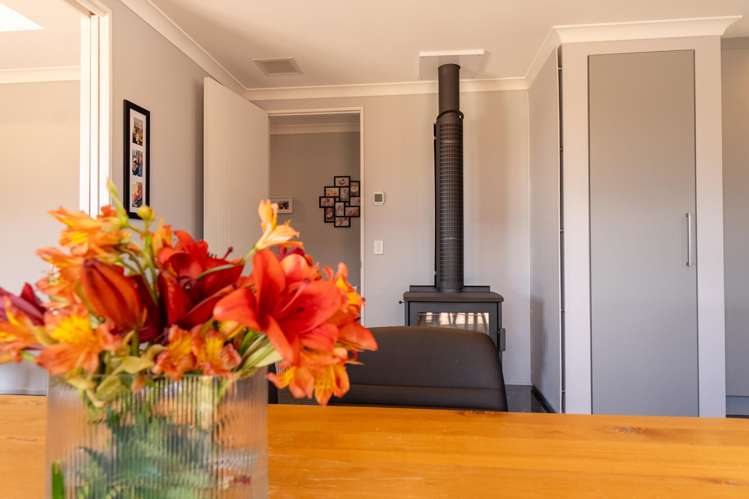 27 Lakeland Avenue Twizel_7