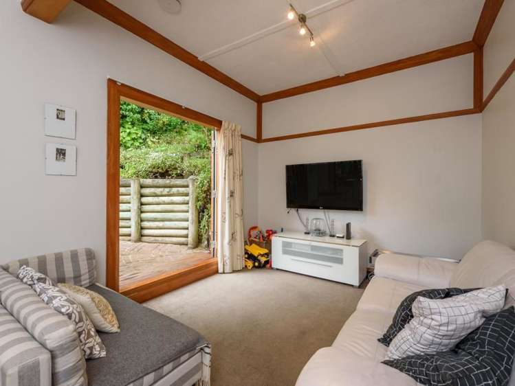 8 Orleans Street Ngaio_5