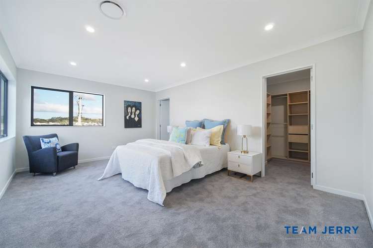 21 Knockanara Drive Flat Bush_23