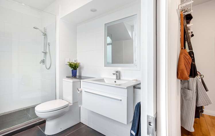 9 Laingfield Terrace Laingholm_19