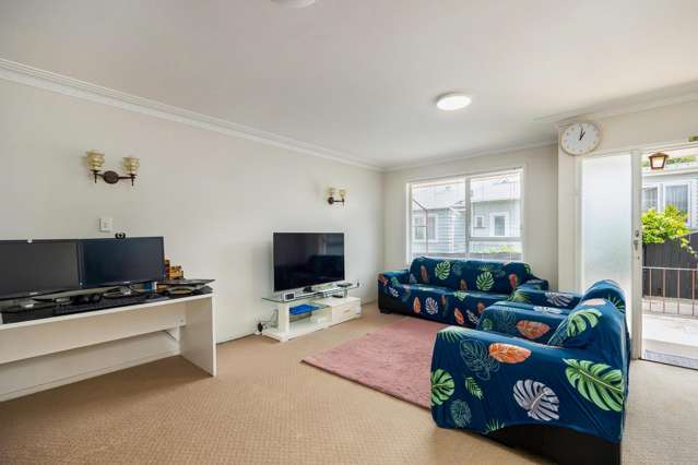 2/110 Richardson Road Mount Albert_3