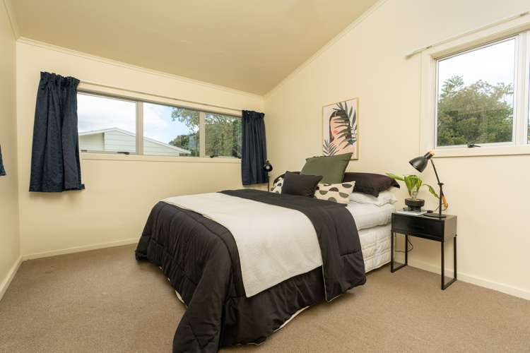 8 Steere Place Tikipunga_11