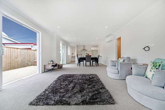 2/44 Byron Street Leamington_4