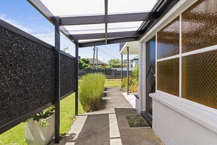 1a Coronation Street Belmont_21