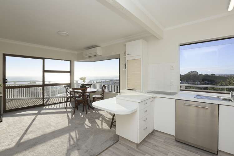 4 Catherine Crescent Moturoa_6