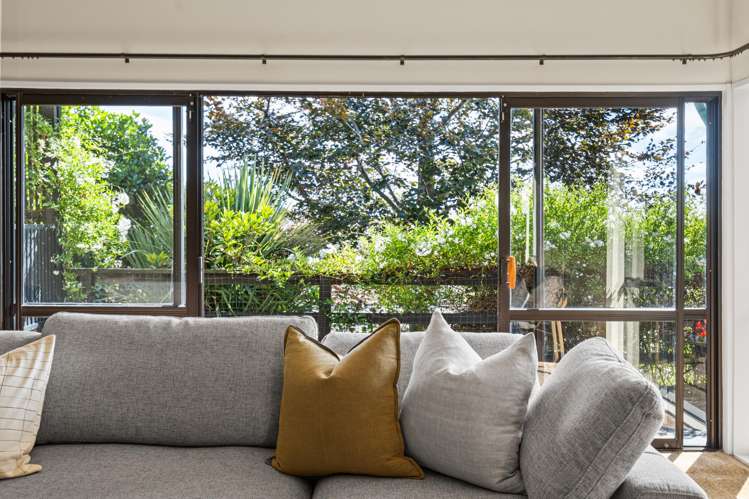 3 Ball Lane Redcliffs_29