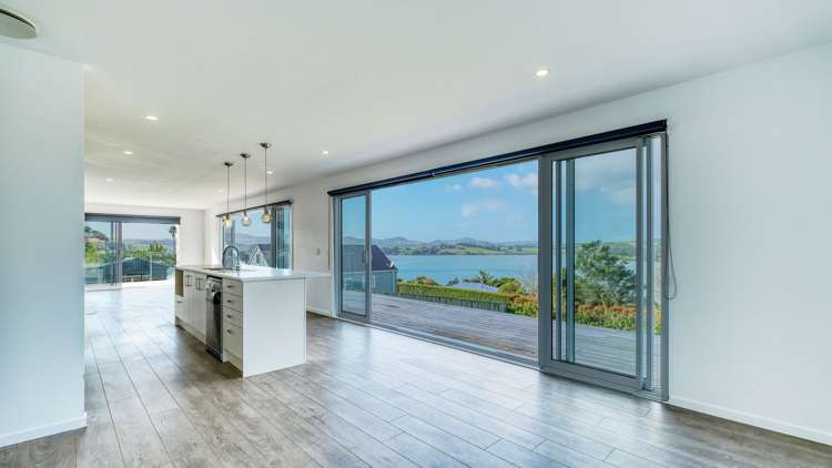 33 Colonel Mould Drive_2