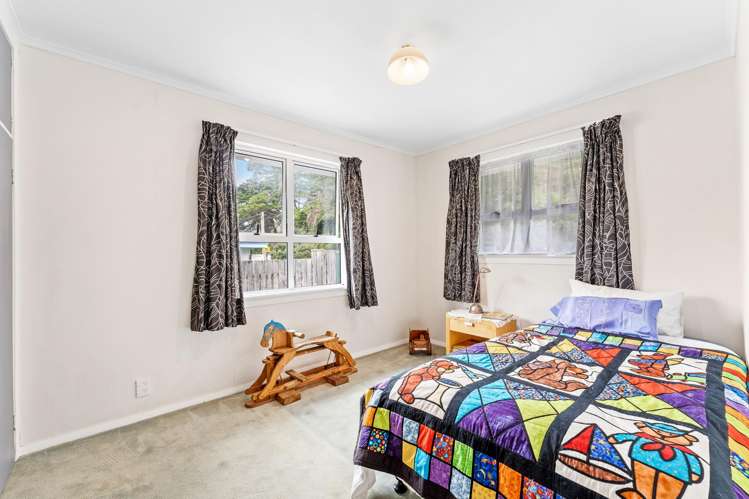 8 Waiwera Road Waiwera_14