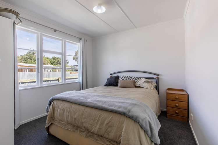 20 Blake Street Porangahau_6