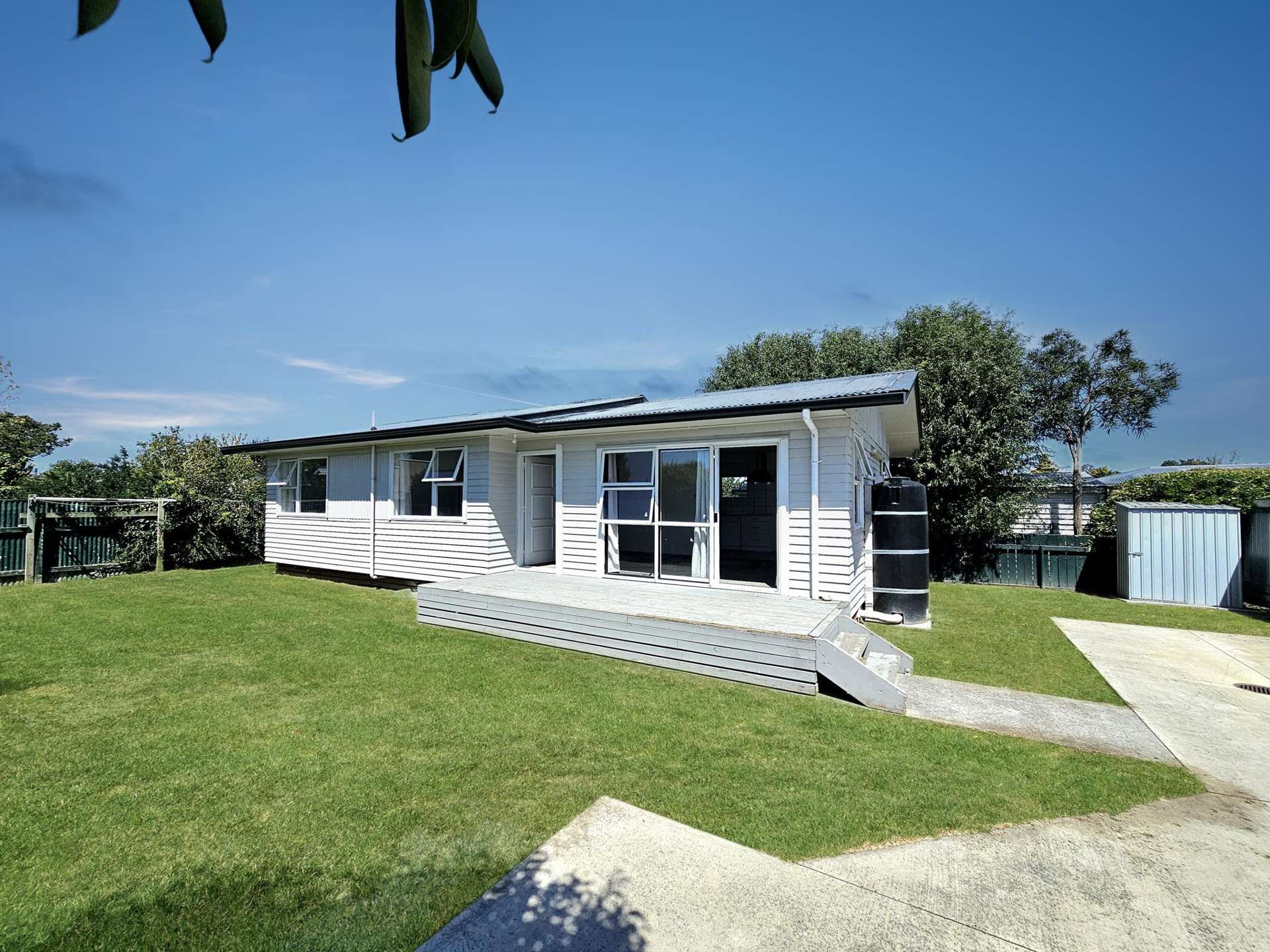 608a Park Road South Akina_0