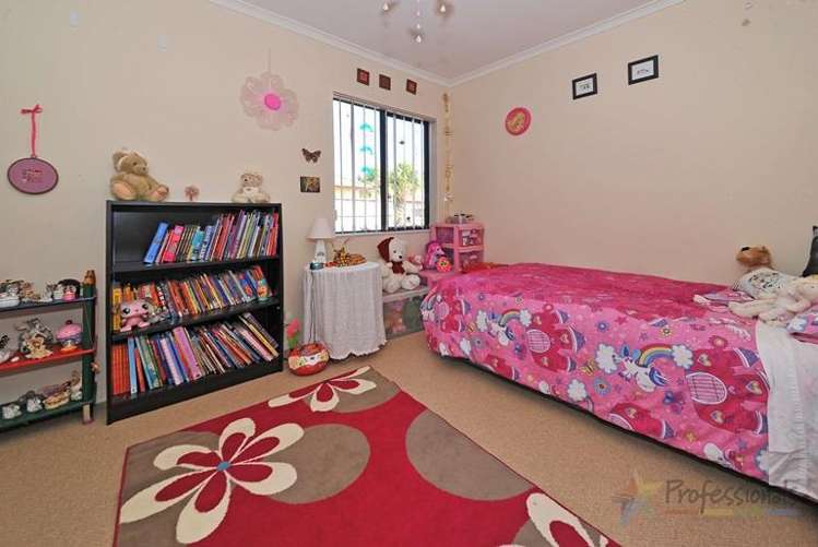 10 Belfry Place Wattle Downs_8