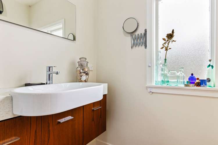 12 Holton Road Amberley_12