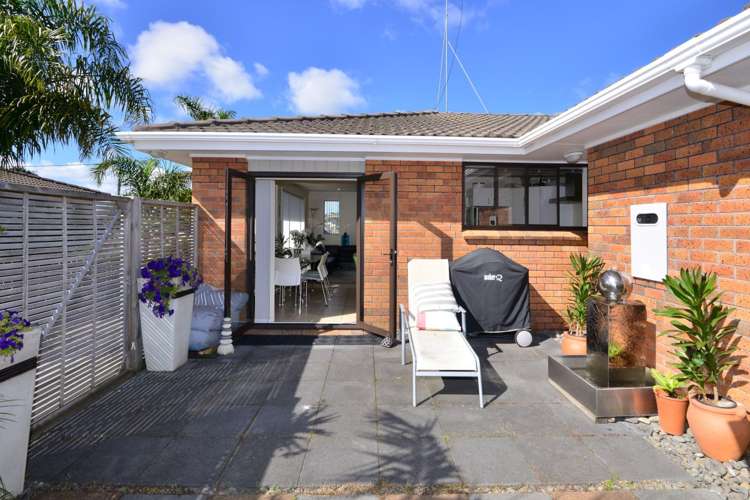 18 Doment Crescent Orewa_11