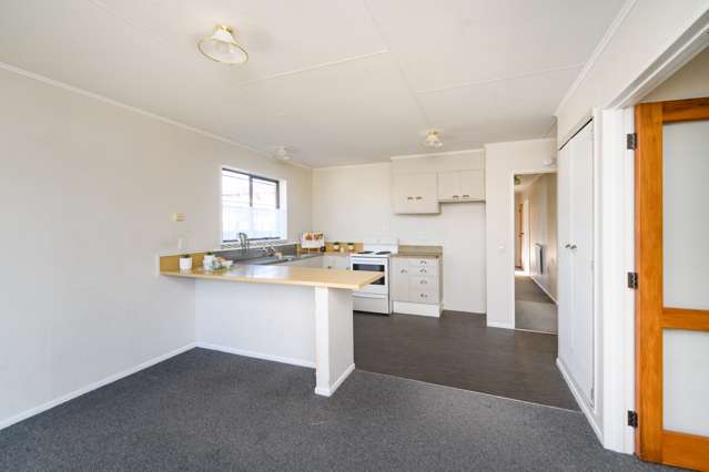 19 Westmere Place Takaro_4