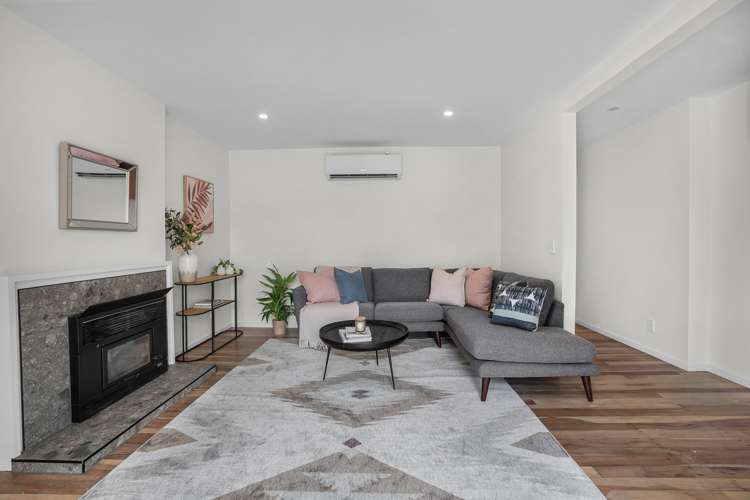 6 Johnston Grove Taita_2