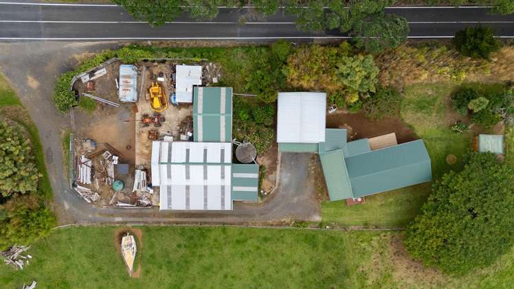 2160 Awhitu Road Pollok_18