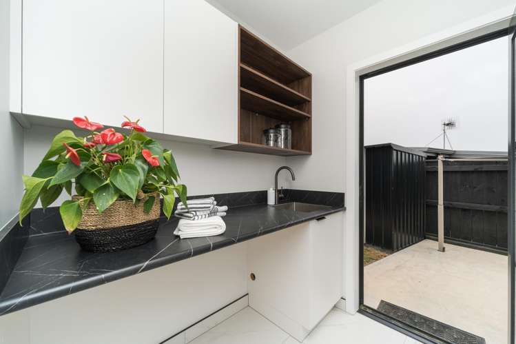 18 Vaucluse Heights Fitzherbert_35