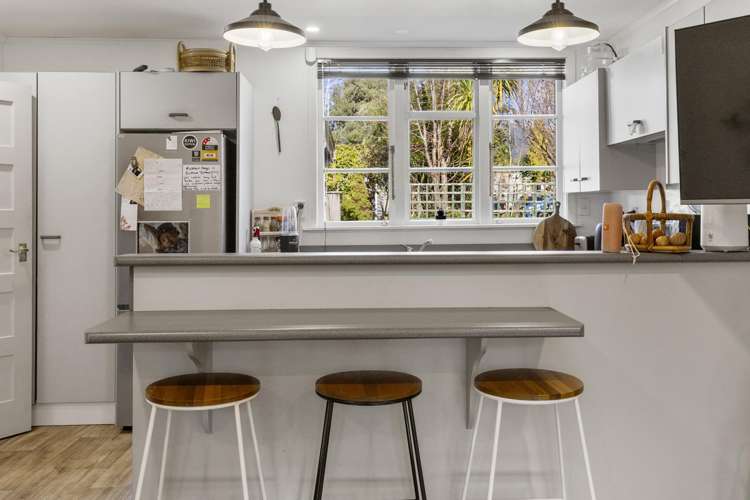 29 Taupahi Road_4