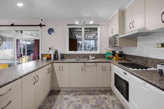 136 Hamlet Street Stratford_2