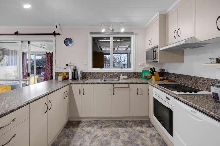 136 Hamlet Street Stratford_2