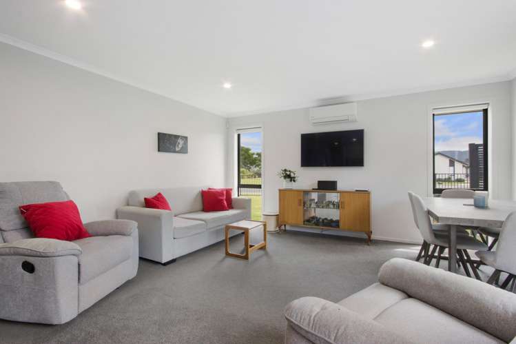 14 Eastbank Drive Katikati_8