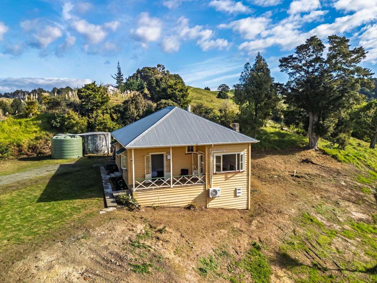 544 West Coast Road_3