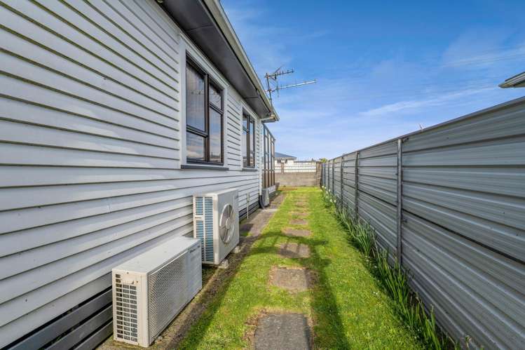 102 Brecon Road Stratford_21