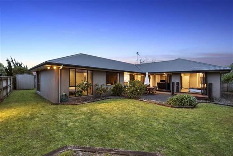 8 Somerton Drive Huntington_19