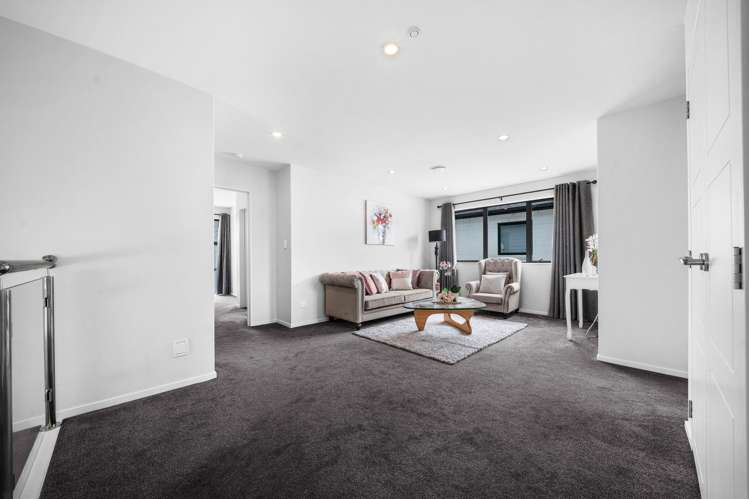 18 Horsefield Drive Flat Bush_12