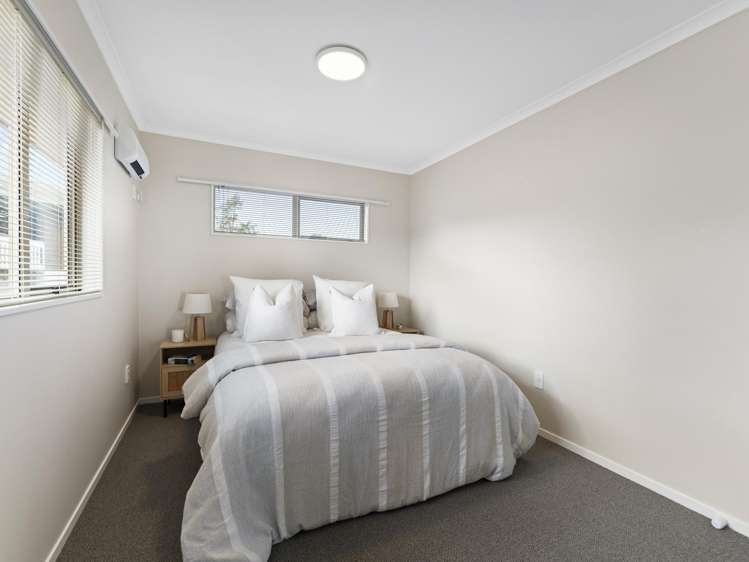 8 Elder Place Massey_7