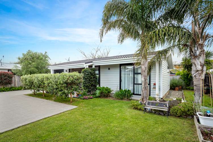 8 Bosun Place Te Atatu Peninsula_21