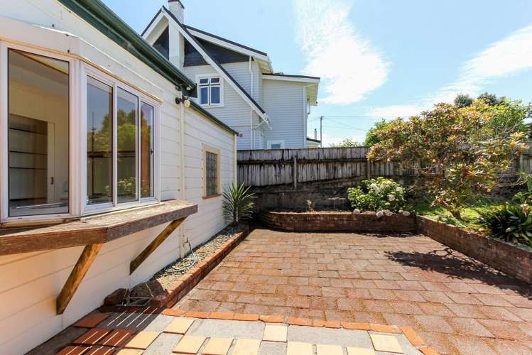 17 Wallace Place Westown_10