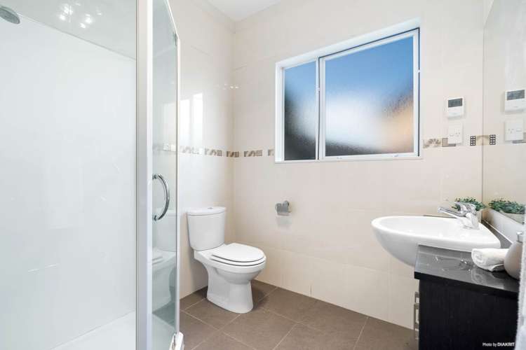 73 Buscomb Avenue Henderson_11