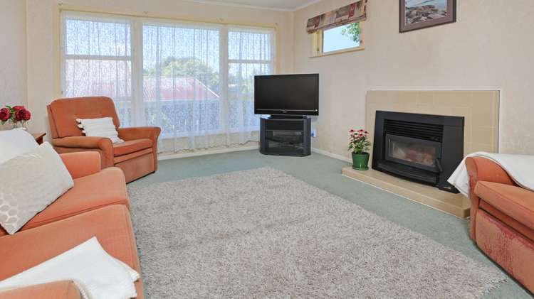 3 Tracey Terrace Te Atatu South_9