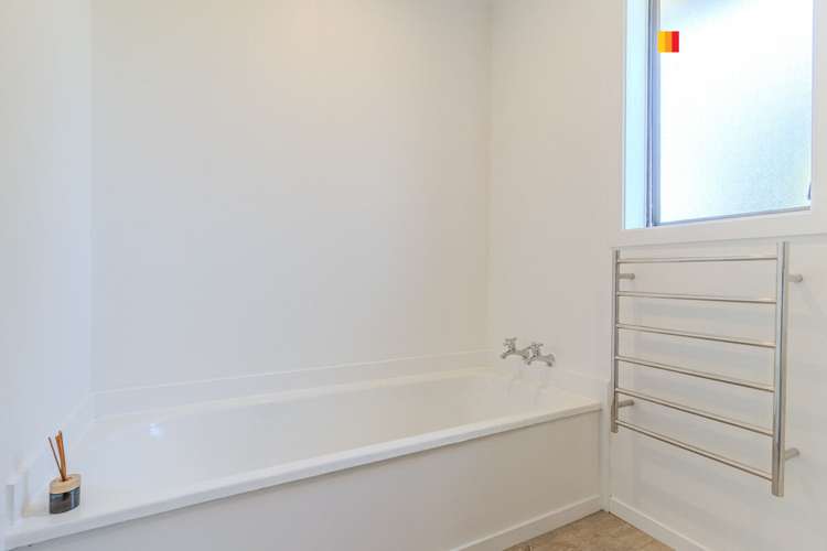 19 Koremata Street Green Island_11