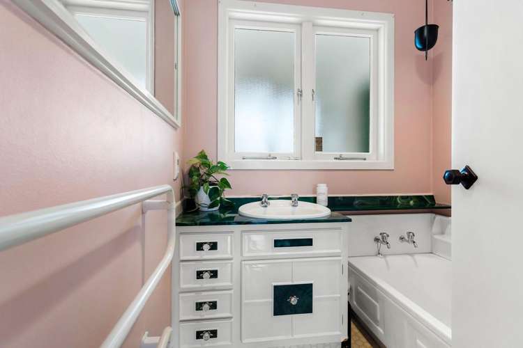 1 Hartland Avenue Glendowie_13