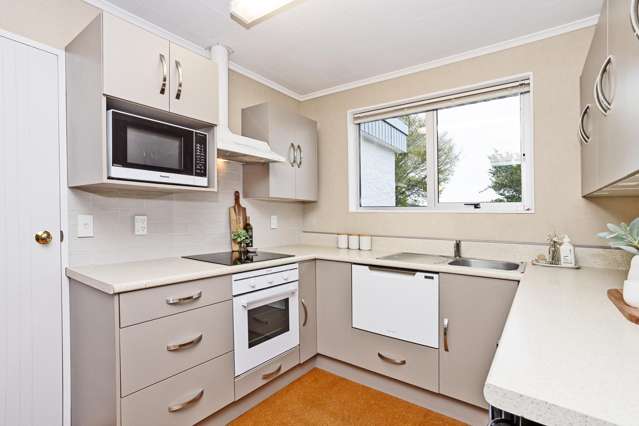 2/12 Catherine Street Windsor_3