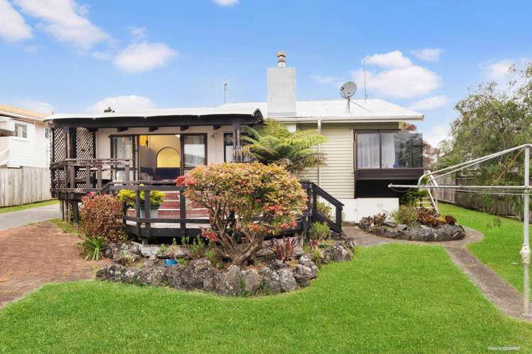 36 Kelkirk Street Kelston_7