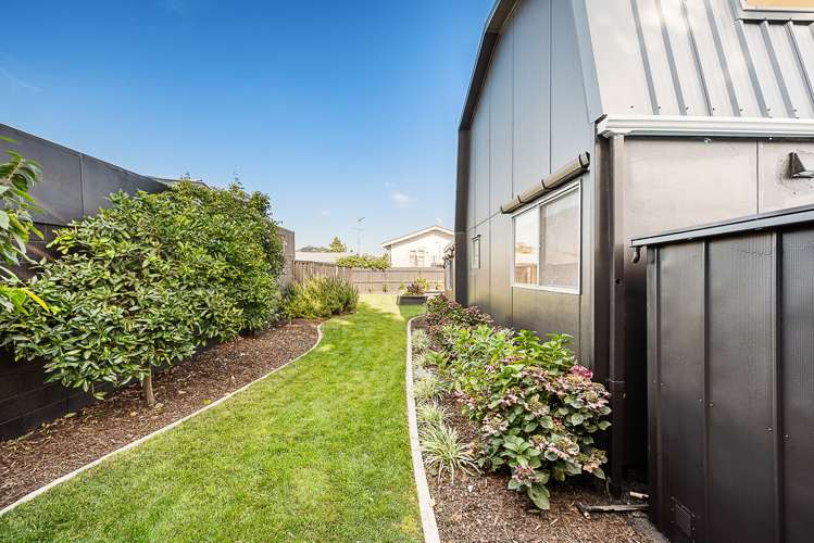 4a Cricklewood Lane Springlands_31