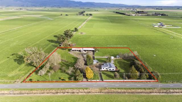 Modern country living with room to grow