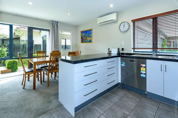 2/573 Manchester Street Saint Albans_8