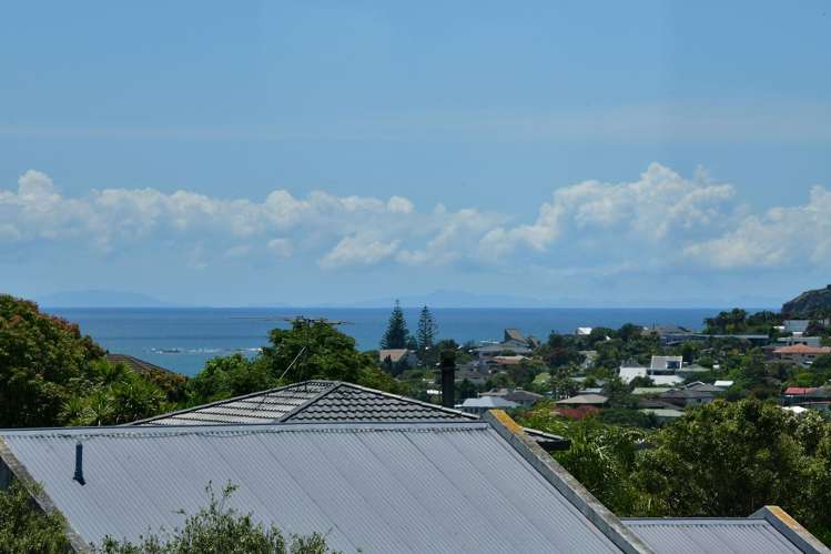 1191 Whangaparaoa Road Gulf Harbour_14