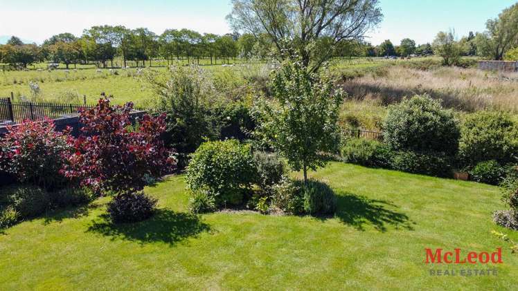 8 Alton Place Allenton_33